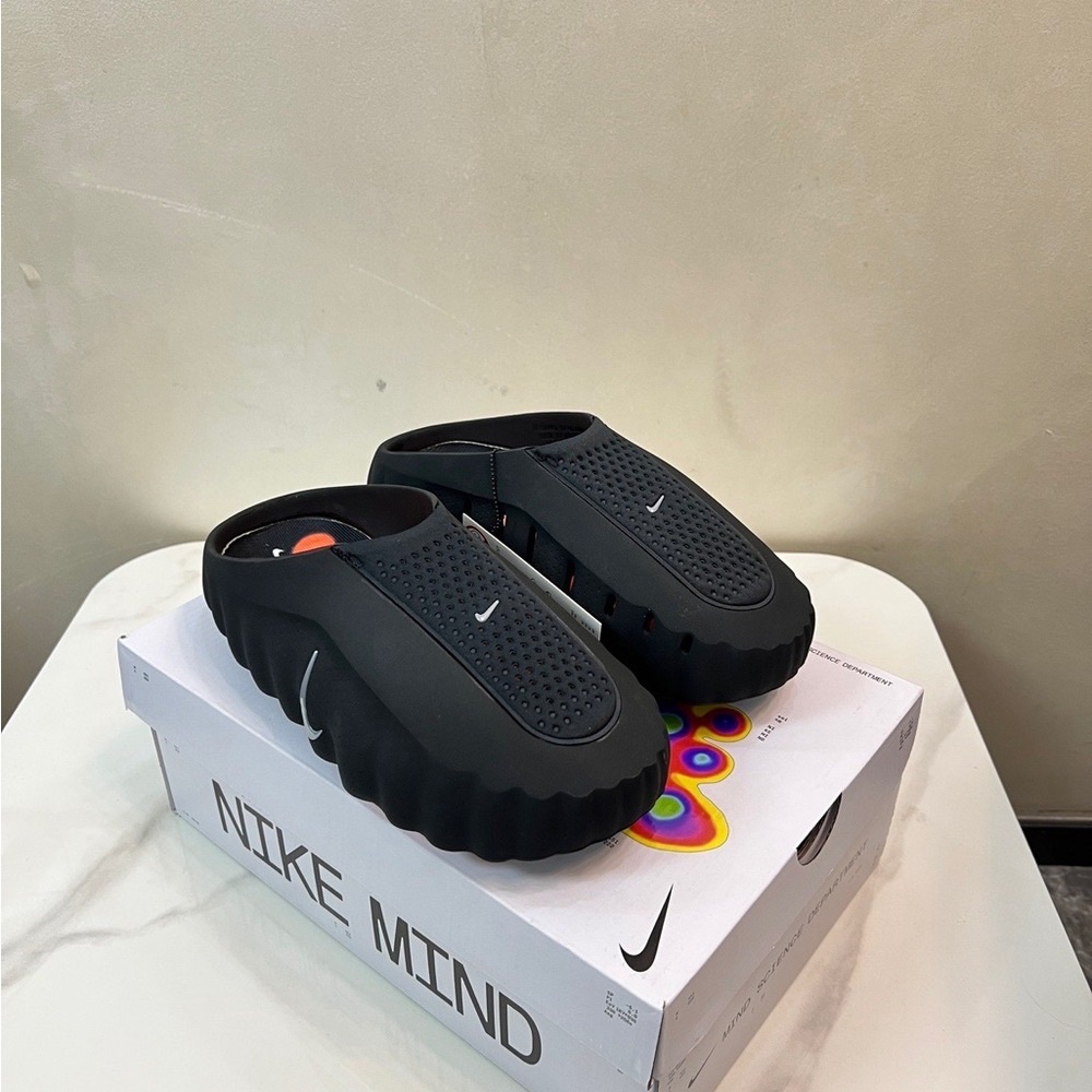 ⭐️⭐️⭐️NIKE Mind 001 BRAND BEW WITH TAGS